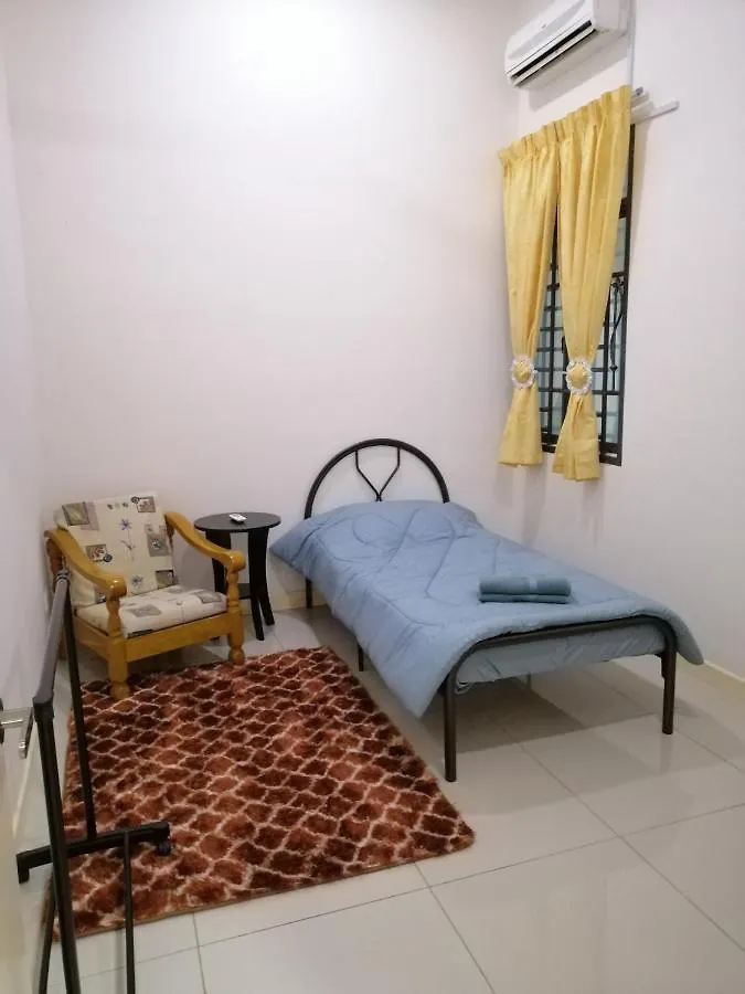 Holiday home A&D Home-Stay @Kota Warisan, Sepang